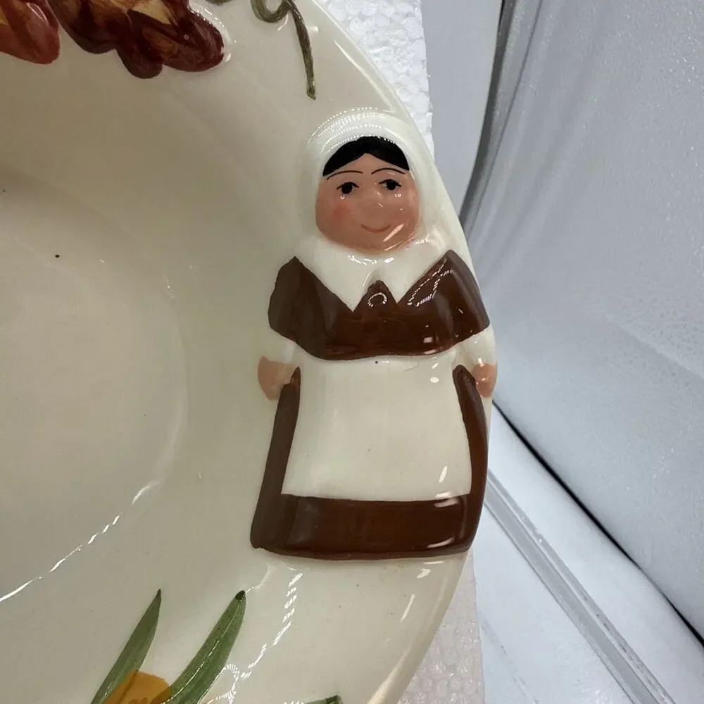Publix THE PILGRIM PAIR Serving Bowl Thanksgiving Dish Pilgrims 102478 Boxed
